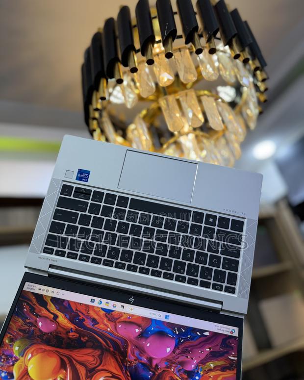 Laptop HP EliteBook 830 G8 16GB Intel Core i7 SSD 512GB · Photo 6