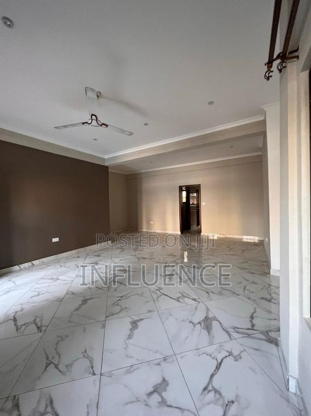 2bdrm Apartment in American House Area, East Legon for rent · Photo 4