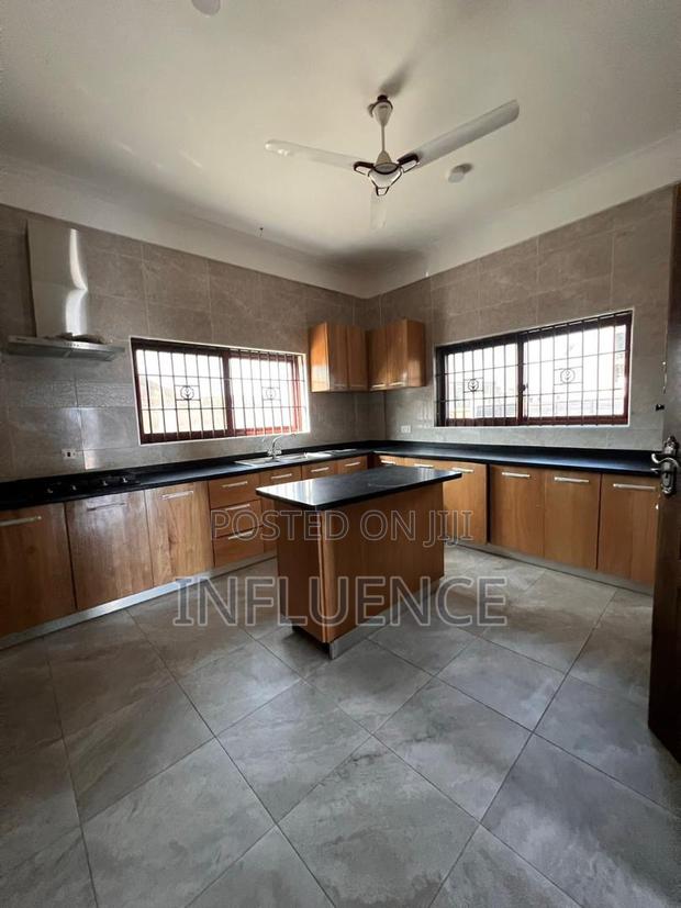 2bdrm Apartment in American House Area, East Legon for rent · Photo 5