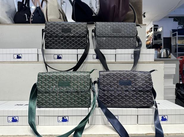 Top Quality Pure Leather Goyard Men Sidebag · Photo 1