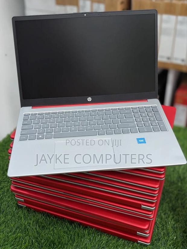 New Laptop HP 15 4GB Intel Pentium SSD 128GB · Photo 5