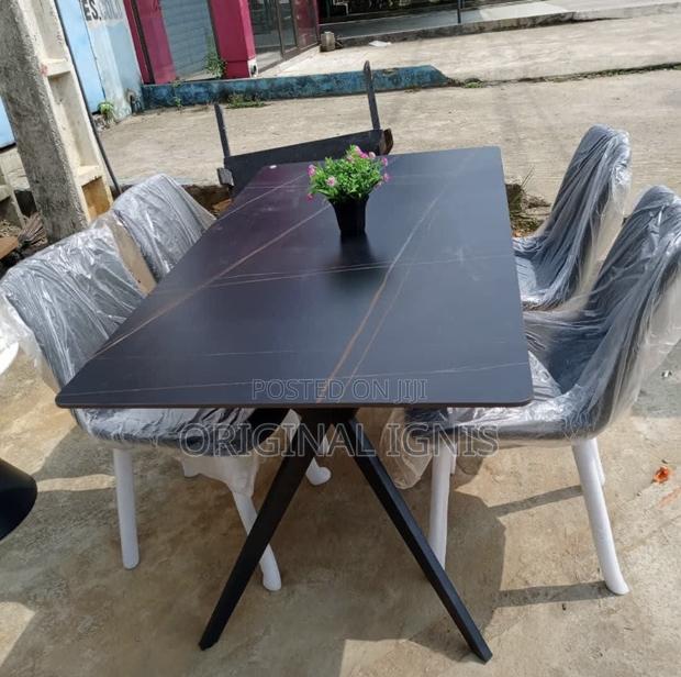 Marble Dining Table With 4 Chairs · Photo 1