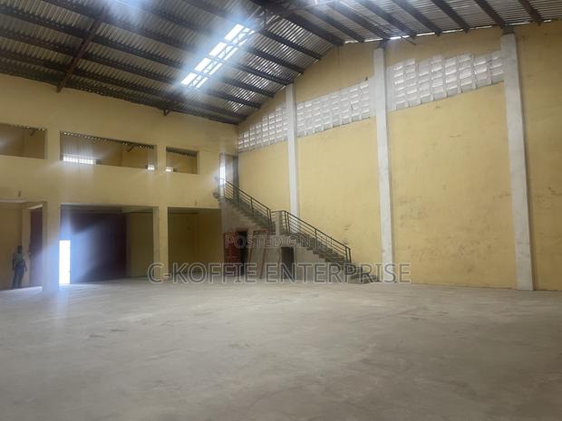330 SQM Warehouse at Spintex for Rent · Photo 4