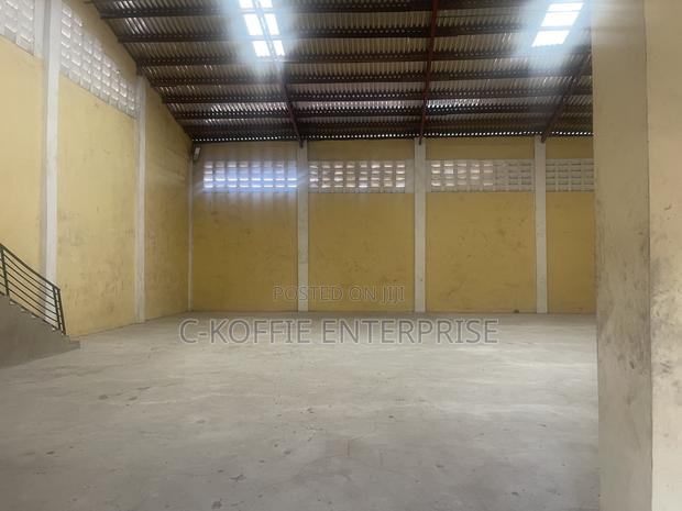 330 SQM Warehouse at Spintex for Rent · Photo 7