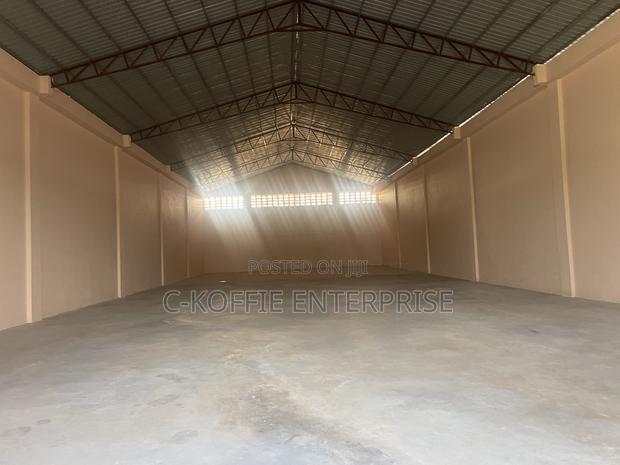 M750 SQM Warehouse at Amasaman for Rent · Photo 2