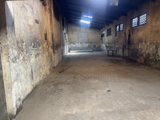 3000 SQM at Circle for Rent · Photo 3