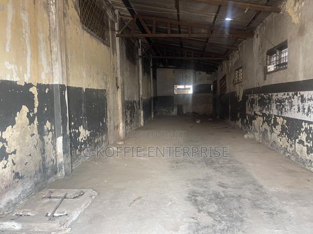 3000 SQM at Circle for Rent · Photo 5