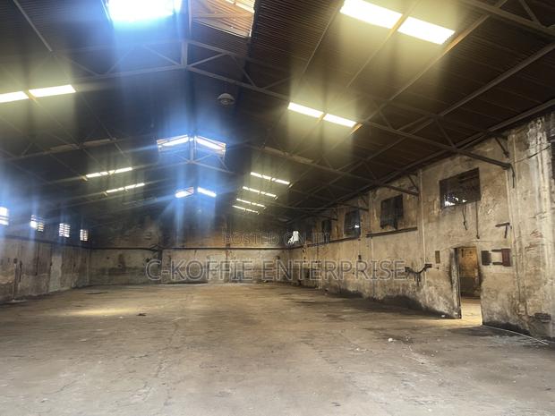 3000 SQM at Circle for Rent · Photo 6
