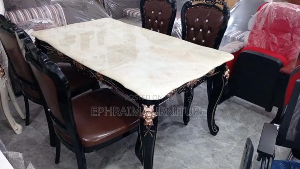 6 Chairs Marble Dinning Table · Photo 3