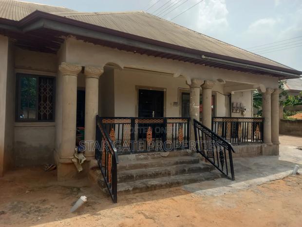 6bdrm House in Kenyasi Adwumam, Kumasi Metropolitan for sale · Photo 4