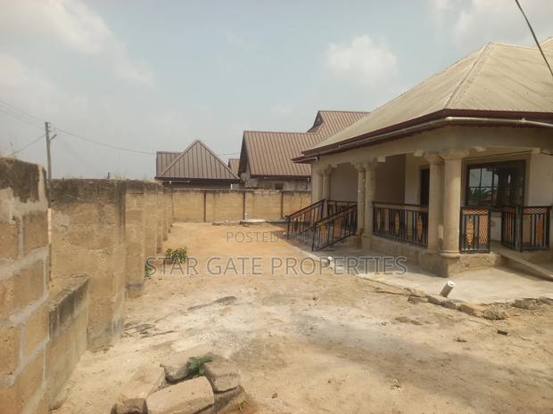 6bdrm House in Kenyasi Adwumam, Kumasi Metropolitan for sale · Photo 7