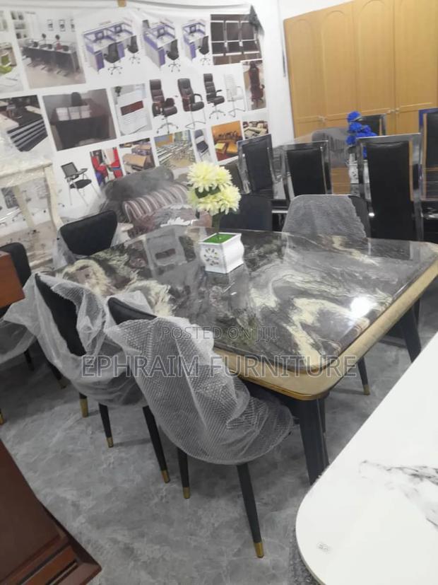 Marble Dinning Table · Photo 1