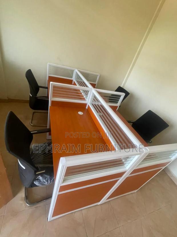 Four in One Workstation · Photo 1