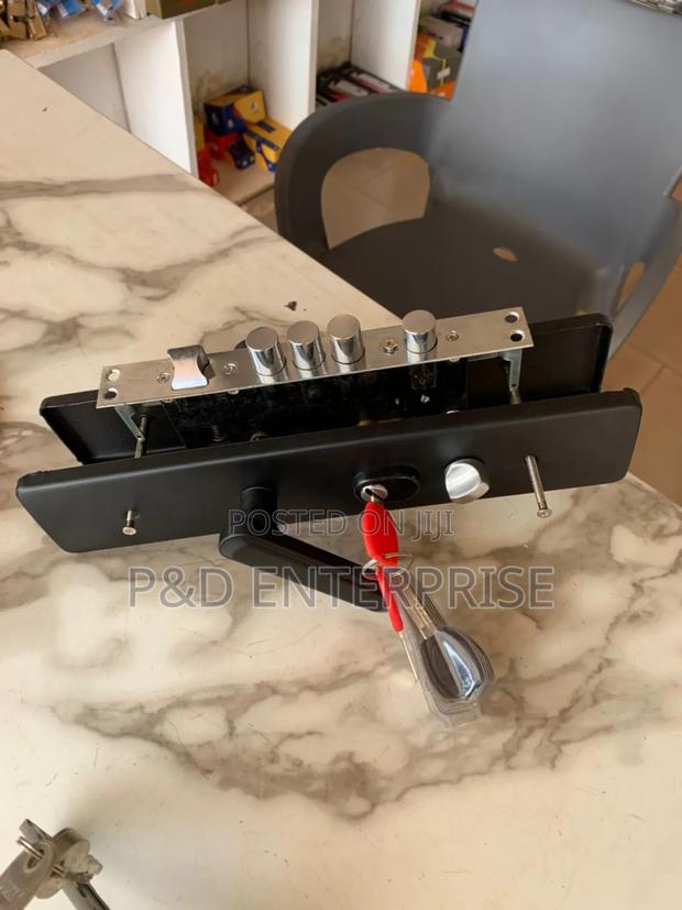 Quality China Door Lock With Metal Black Handle. · Photo 2