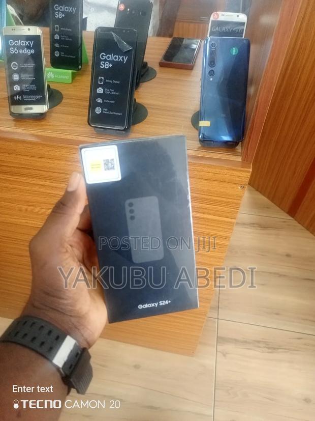 New Samsung Galaxy S24 Plus 256 GB Black · Photo 2