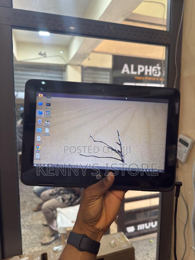 New Laptop HP 4GB Intel HDD 128GB · Photo 3