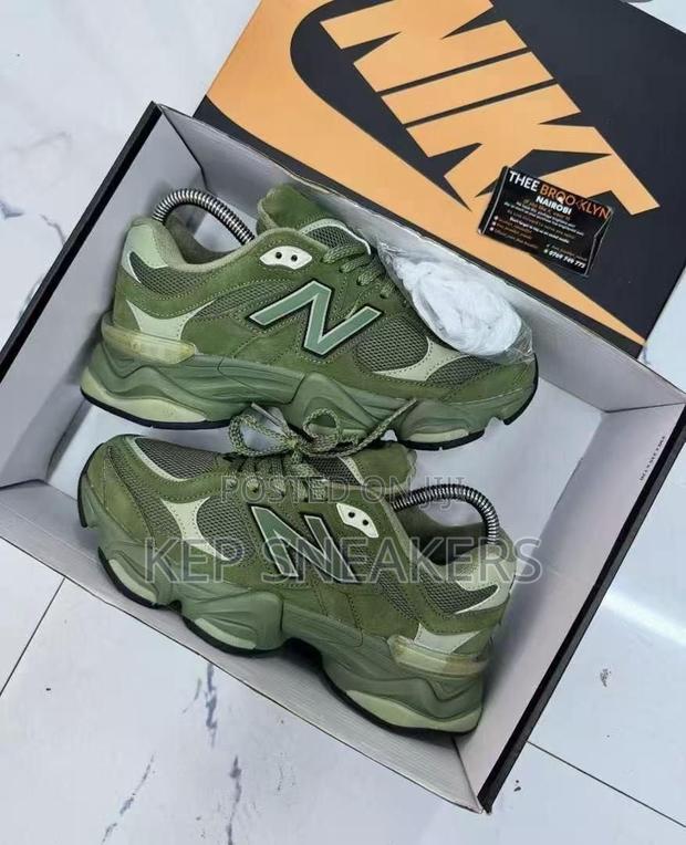 New Balance 9060 ‘Dark Olivine’ · Photo 1