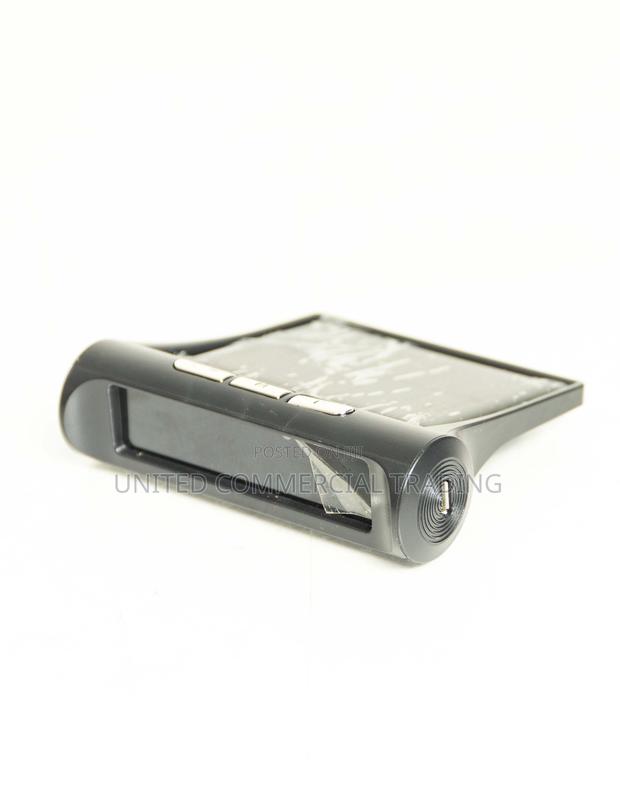 Tire Pressure Monitoring System TPMS · Photo 1