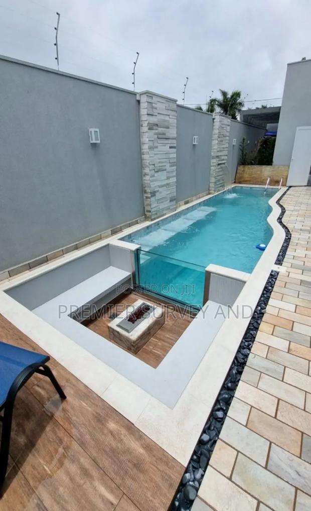 Pool Construction Services · Photo 1