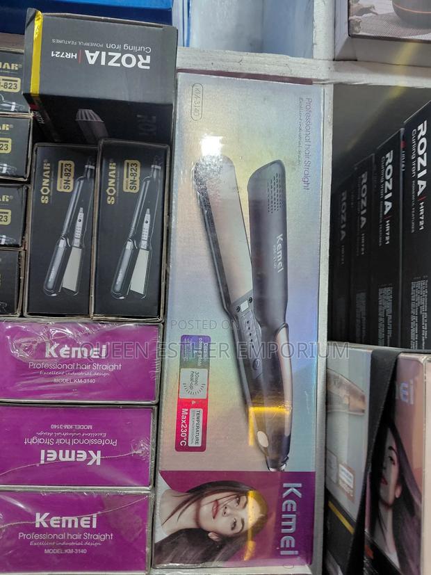 Hair Straightener · Photo 1