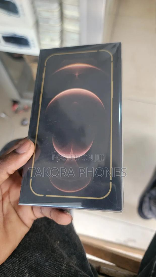 New Apple iPhone 12 Pro 128 GB Gold · Photo 1