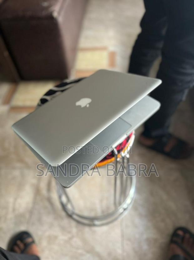 New Laptop Apple MacBook 2012 8GB Intel Core I5 HDD+SSD 320GB · Photo 3