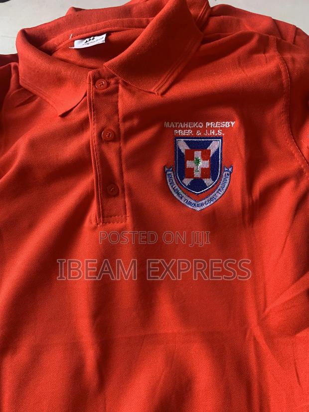 Quality Detailed Embroidery Printing · Photo 2