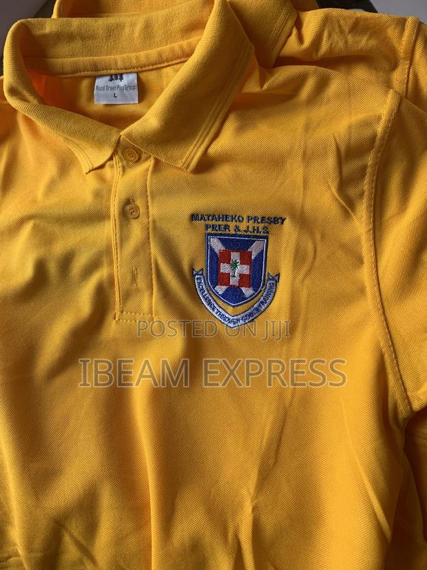 Quality Detailed Embroidery Printing · Photo 1