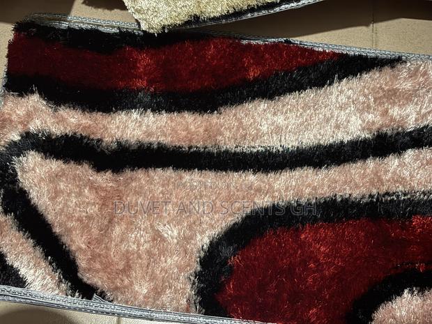 Fluffy Door Mats · Photo 3