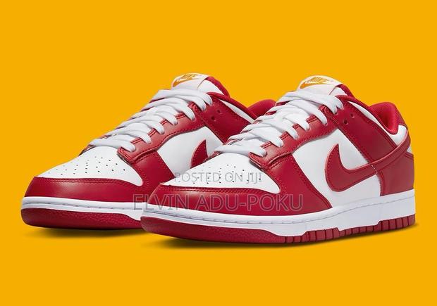 Nike Sb Dunk Sneakers In Different Colors, Swipe >>>> · Photo 4
