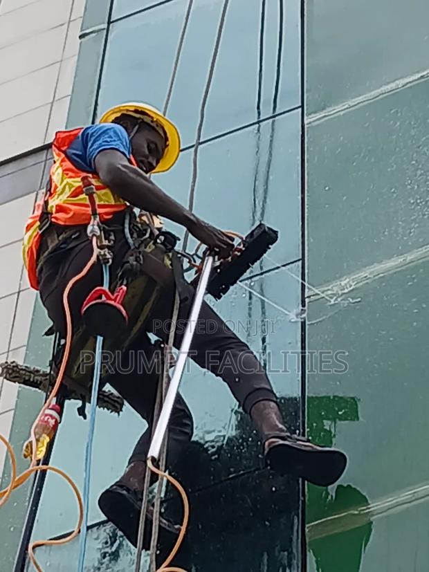 Highrise Facade Cleaners · Photo 6
