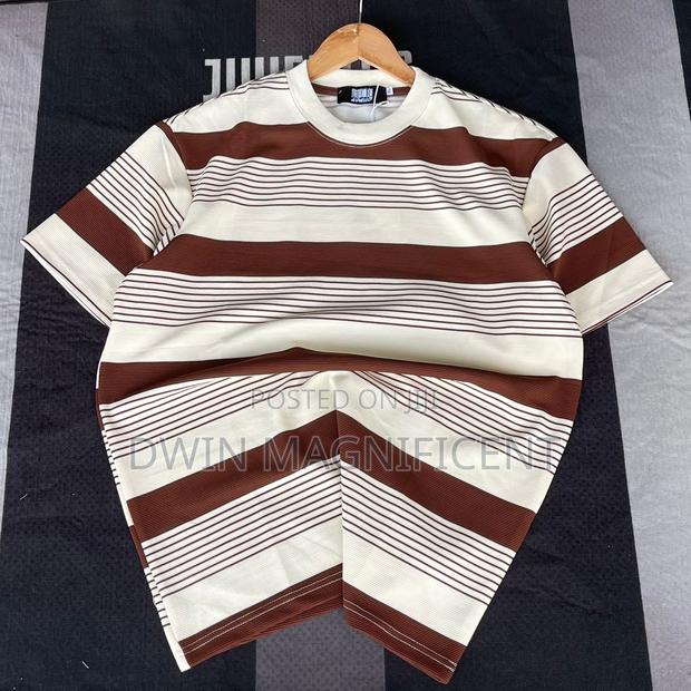 Calvin Klein Striped Short-Sleeved T-Shirt. · Photo 4