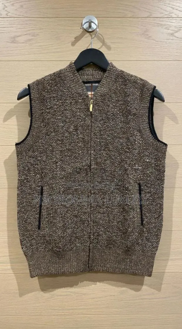 Trendy Heavy Vest Available in Sizes · Photo 1