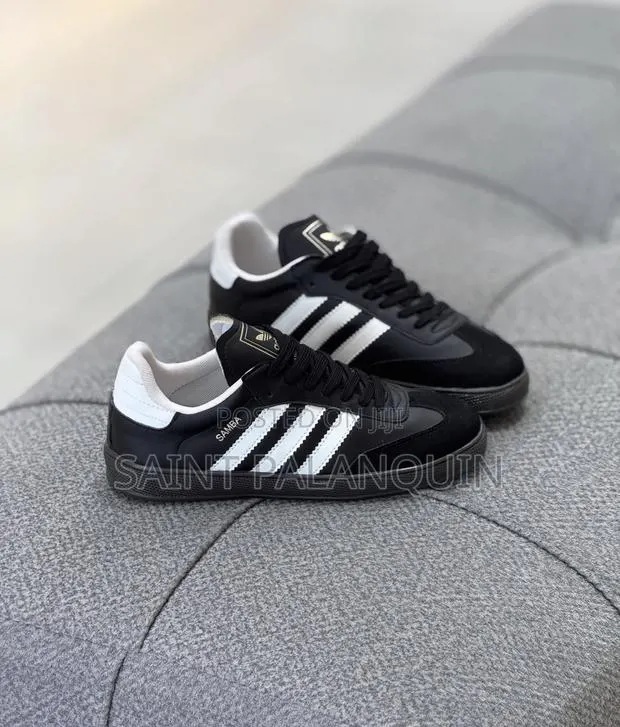 Adidas Samba OG Sneakers in a Dark Navy Blue L · Photo 1