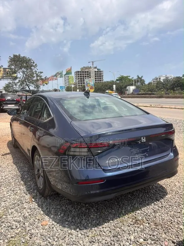 Honda Accord EX CVT 2024 Gray · Photo 1