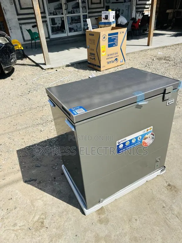 Amazing Deals Chest Single Door Freezer Pearl PCF-6040-1A · Photo 1