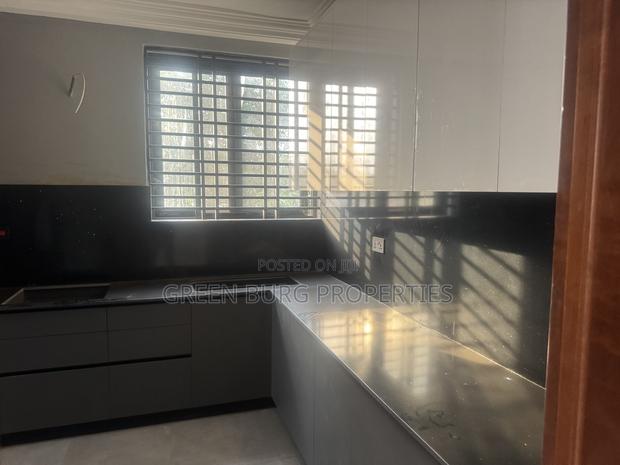 2bdrm Apartment in UPSA Area for rent · Photo 7