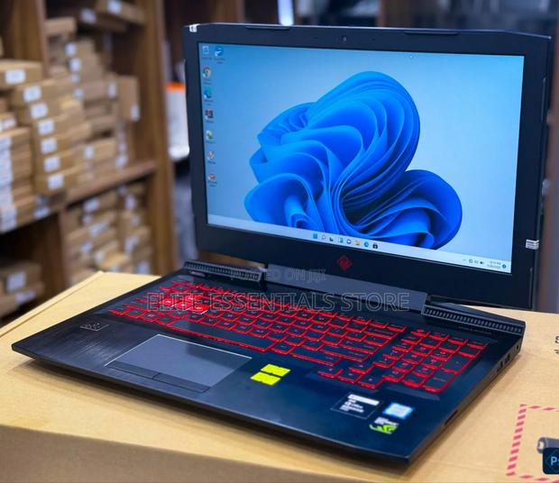 Laptop HP Omen 15-Ce0xx 16GB Intel Core I7 HDD 1T · Photo 1