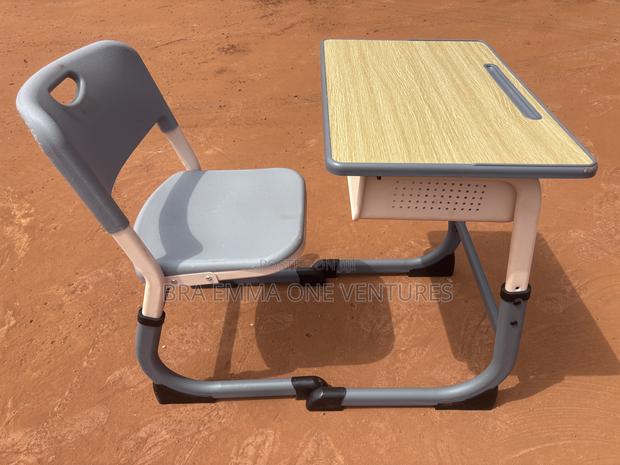 60x40cm Adjustable Students Desk · Photo 1