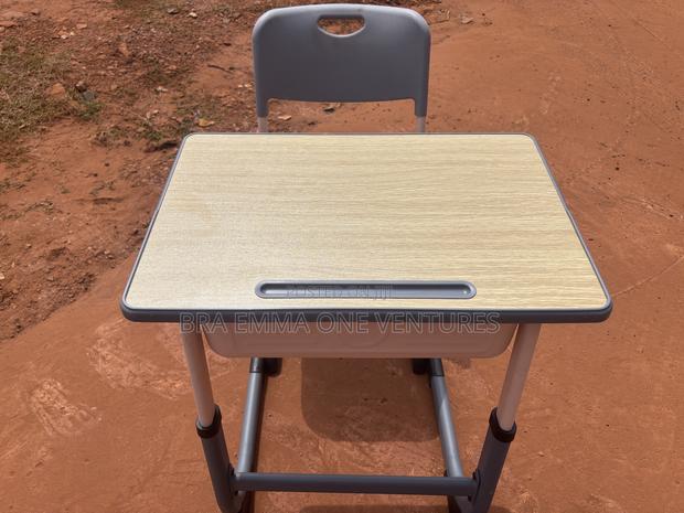 60x40cm Adjustable Students Desk · Photo 2