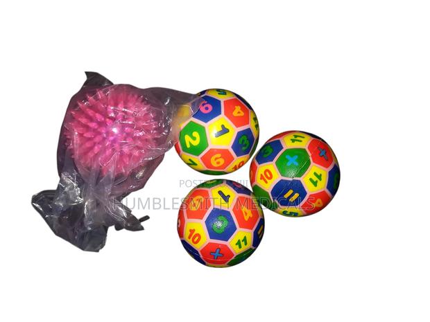 Patient's/Therapy Hand Ball for Stroke Patients · Photo 1