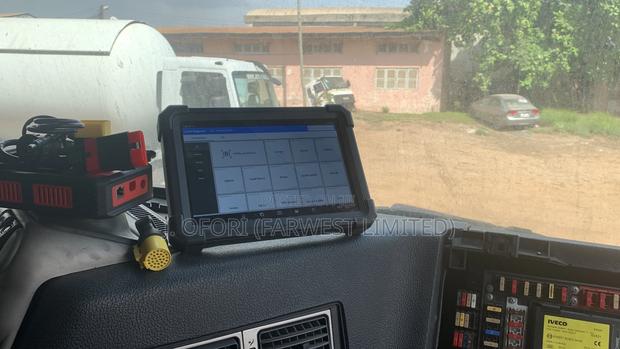 Vehicle Diagnostics Tech · Photo 2