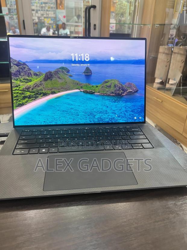 Laptop Dell XPS 15 9530 32GB Intel Core i9 SSD 1T · Photo 2