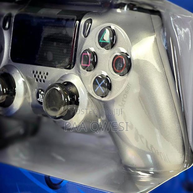 Sony Ps4 Dualshock 4 Gamepad · Photo 1