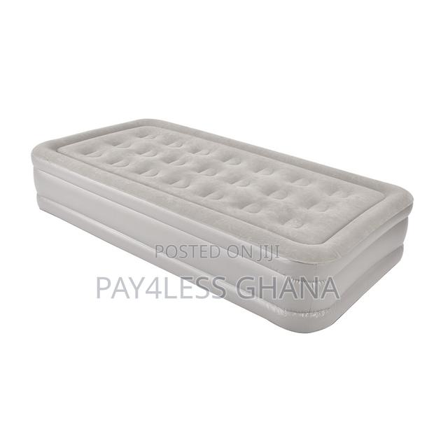 Inflatable Bed · Photo 2