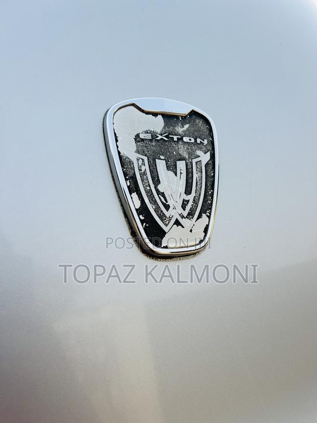 SsangYong Rexton 2016 Silver · Photo 6
