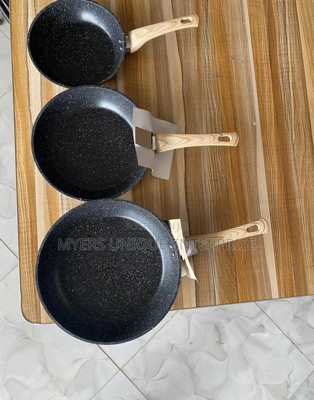 3pcs Non Stick Frying Pan · Photo 1