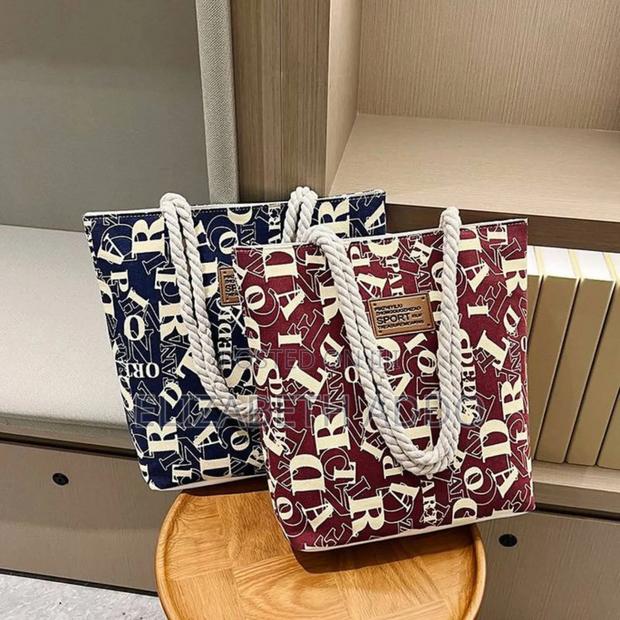 Lady's Bags · Photo 3