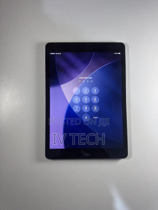 Apple iPad 10.2 (2020) 32 GB · Photo 1
