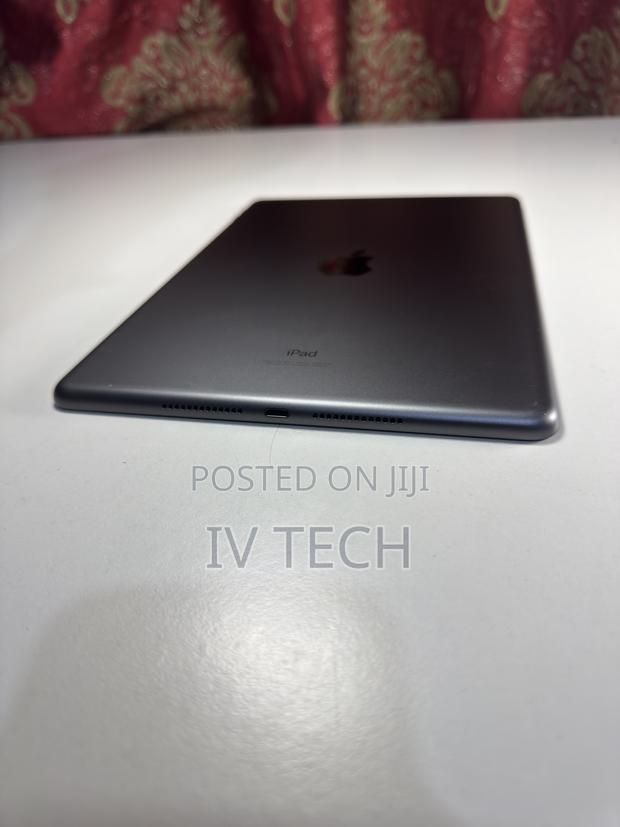 Apple iPad 10.2 (2020) 32 GB · Photo 3